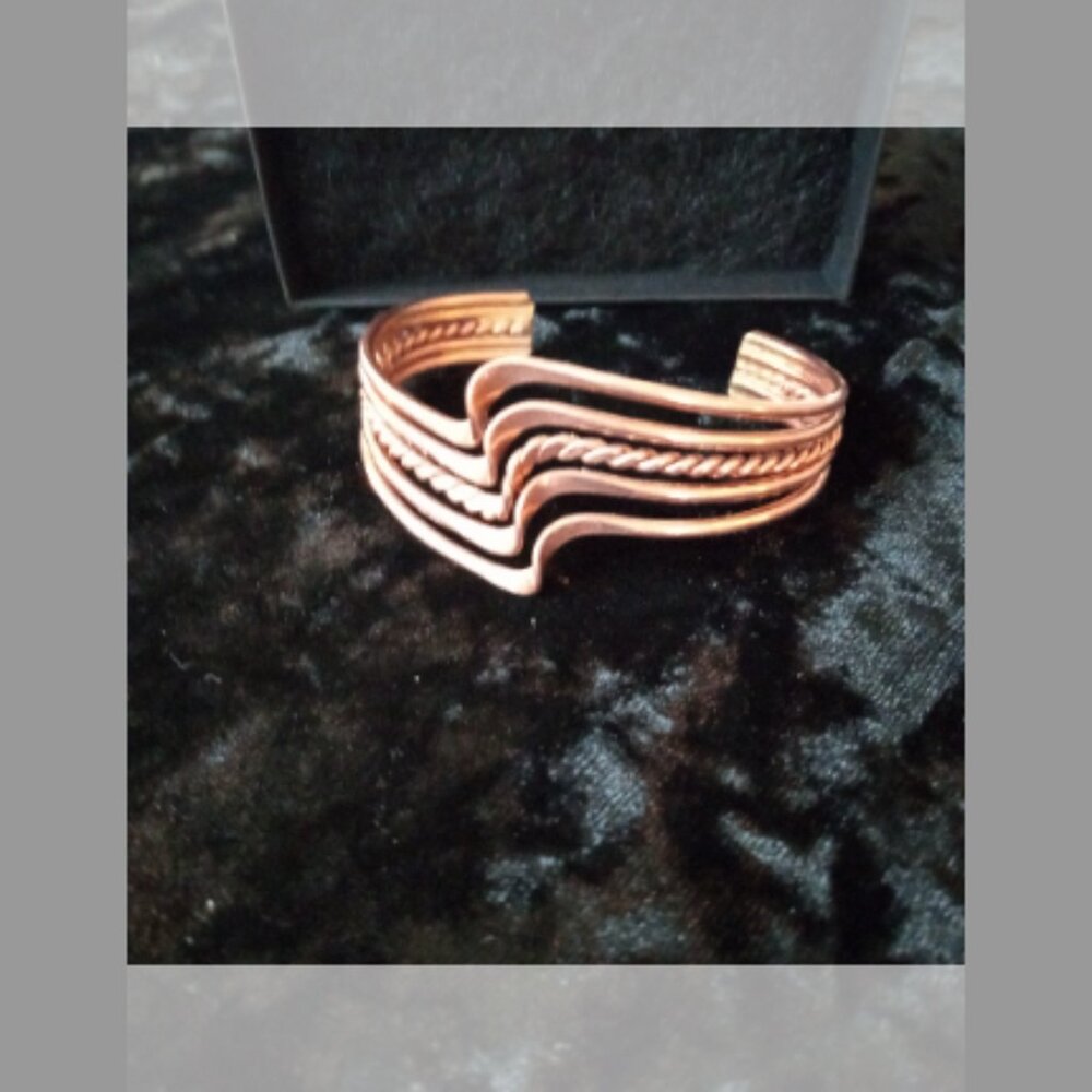 Copper Cuffed Intricate Bracelet Twist and Curve Design - Picture 3 of 4